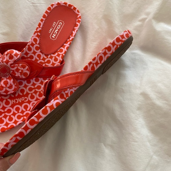 Coach Pattey Logo Flat Sandal with Flower Detailing size6.5 red/pink - Picture 4 of 10